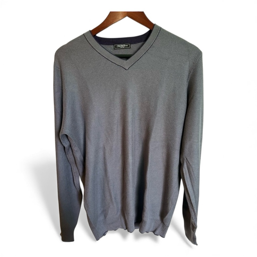 Saks Fifth Ave Men’s V-Neck Light Knit Sweater